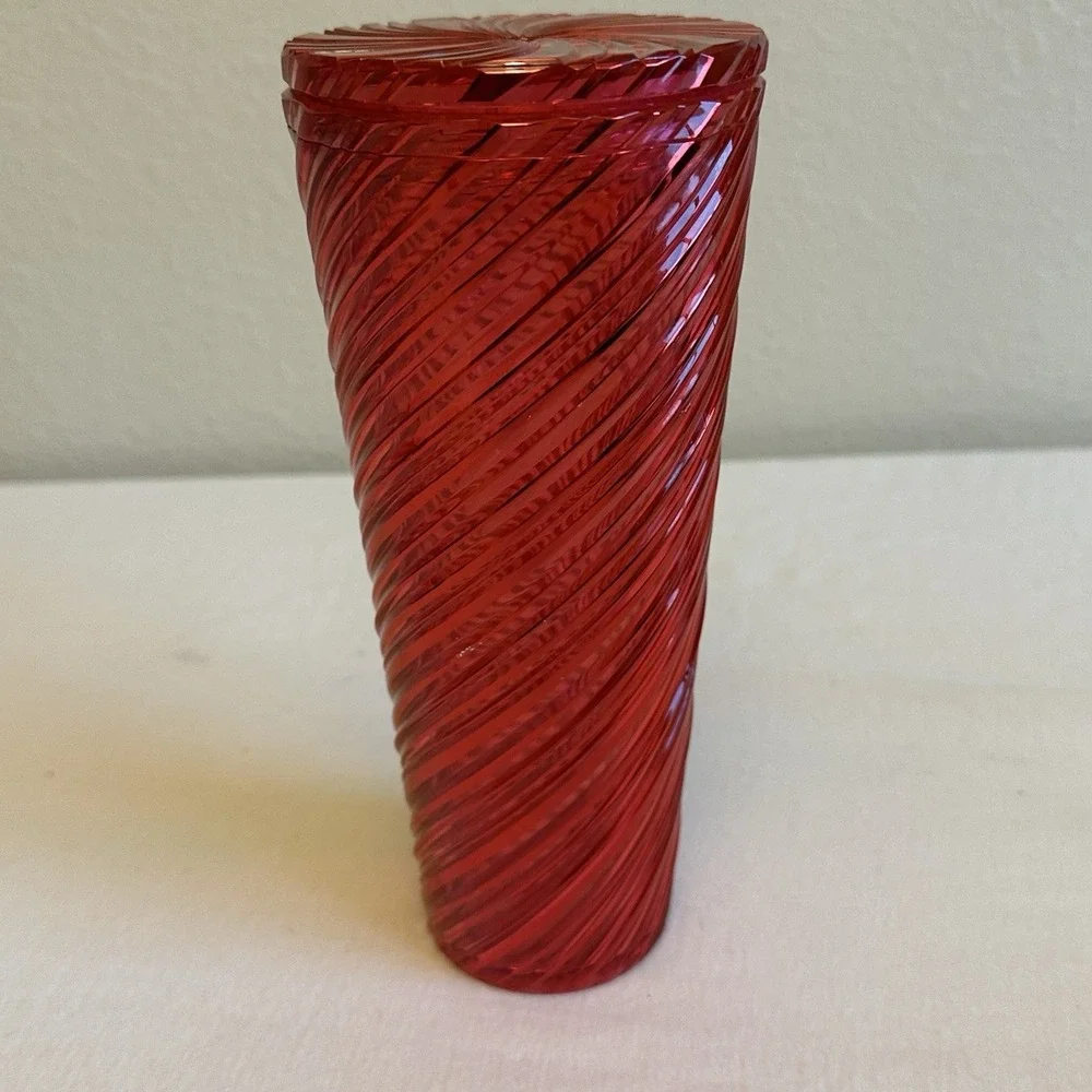 Starbucks Christmas 2021 Red Swirl Stripe Venti Tumbler 24oz‎ Cold Cup No Straw